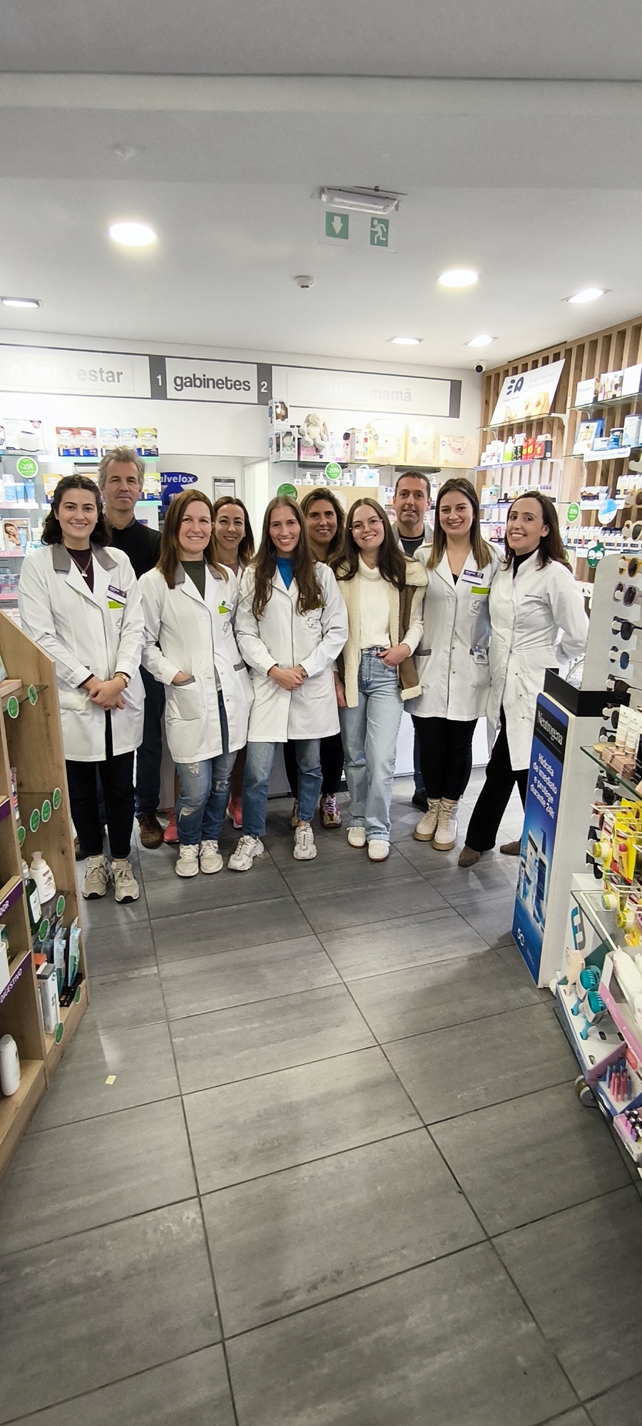 Serviço de Dermofarmácia Holon